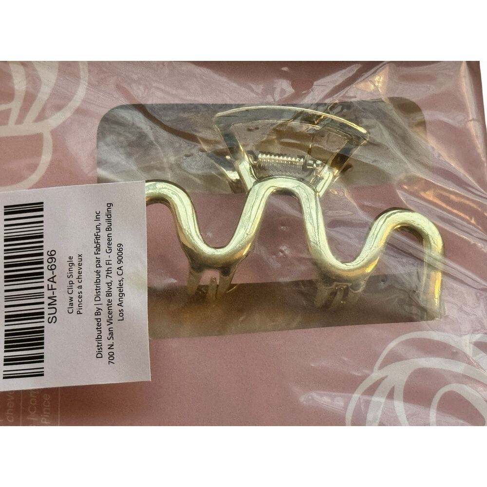 Summer and Rose Gold Wavy Claw Clip Hair Accessory Elegant Minimalist Glam Style